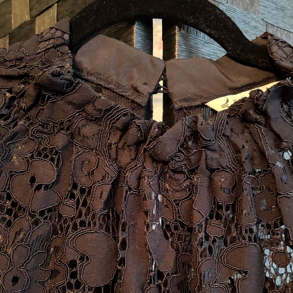 Nanette Lepore Elegant Black Lace Sleeveless Blouse - Picture 5 of 11